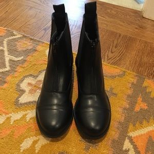 NWOT Millstone Ladies Black Paddock Boots
